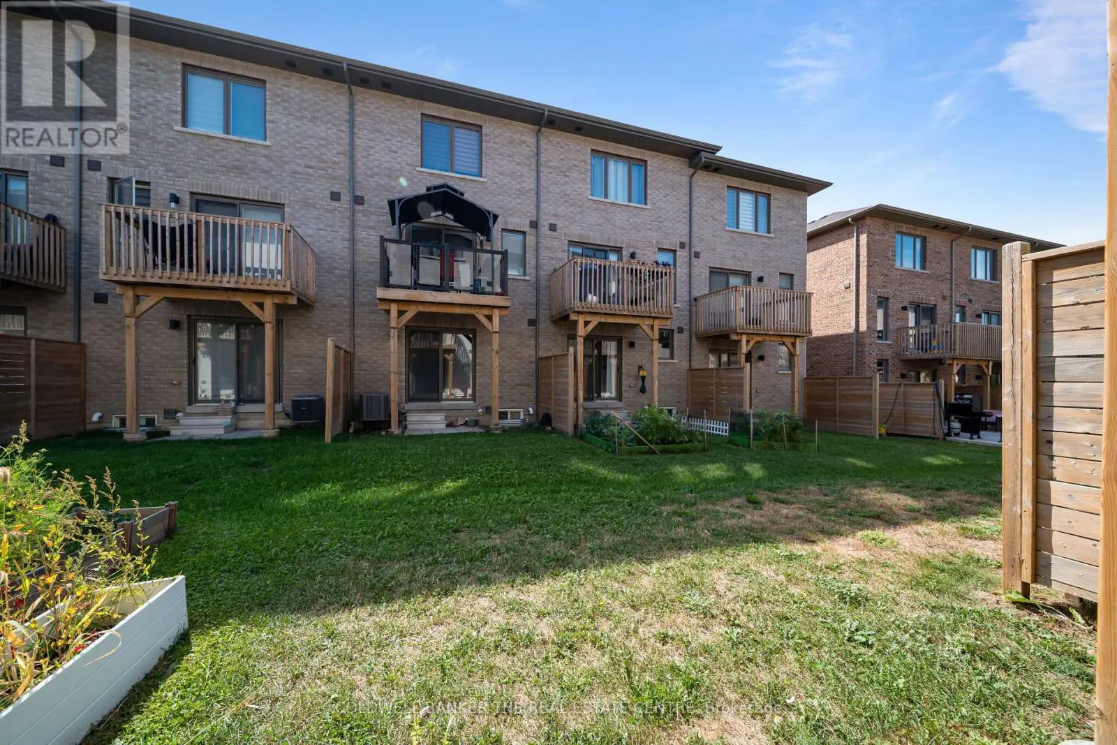 106 - 67 DONALD FLEMING WAY
