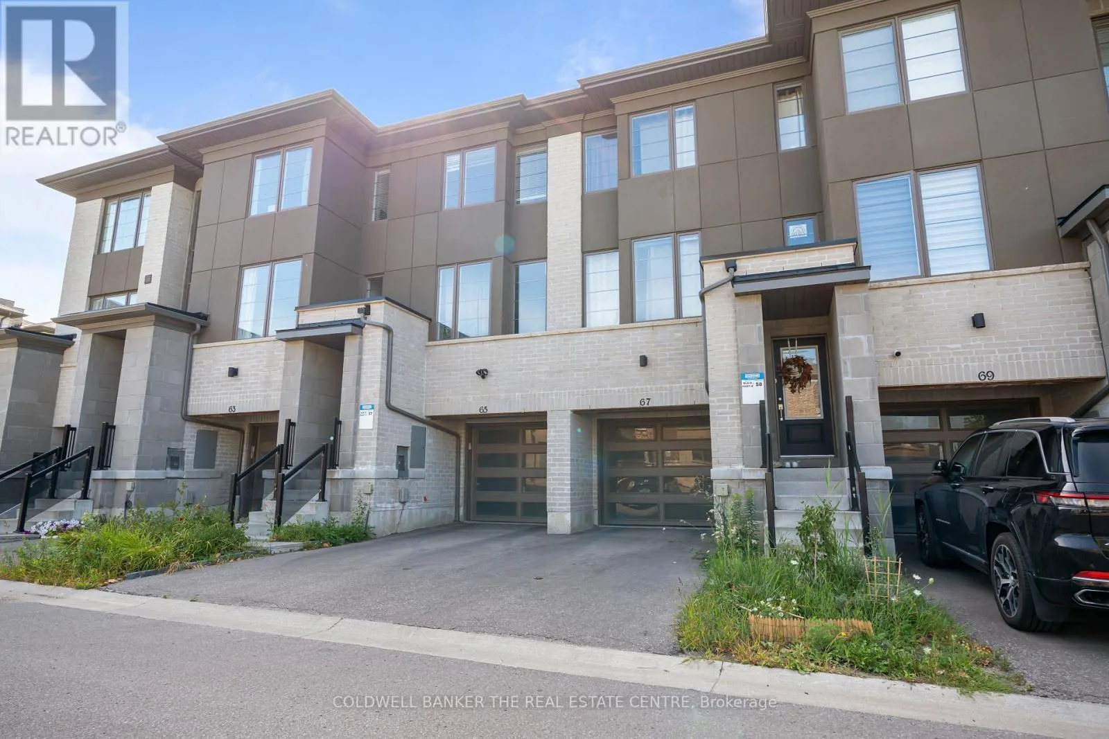 106 - 67 DONALD FLEMING WAY
