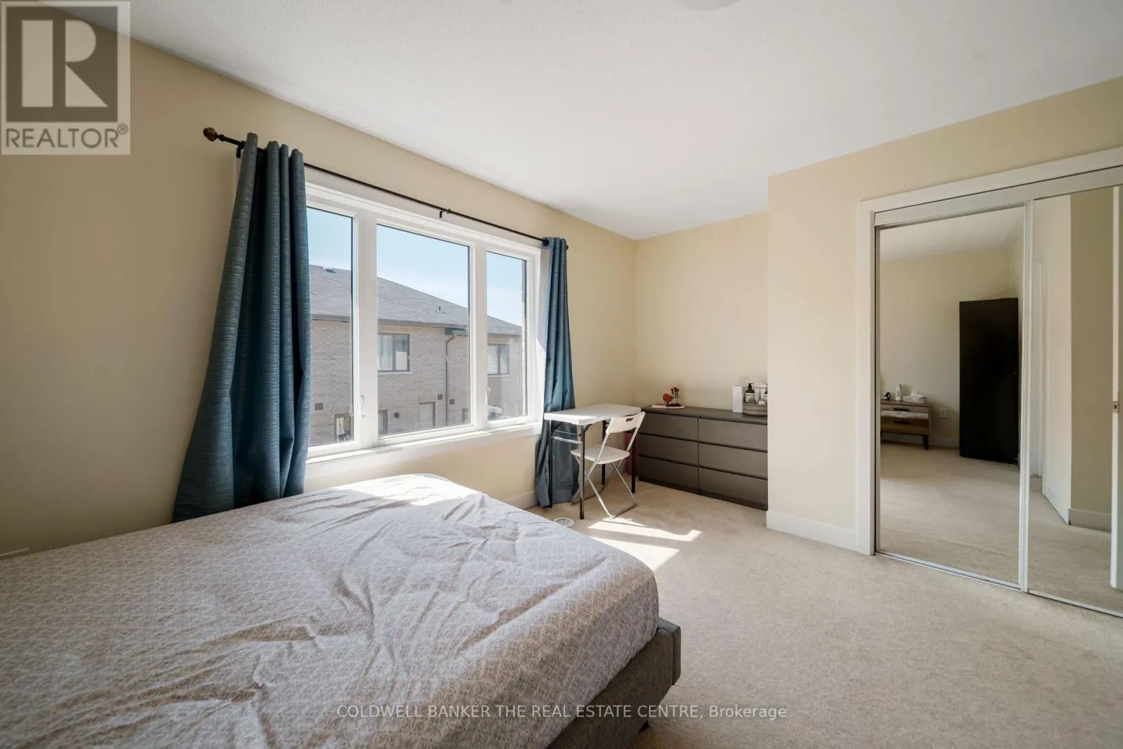 106 - 67 DONALD FLEMING WAY