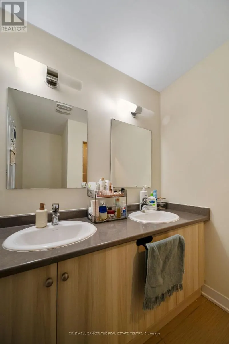 106 - 67 DONALD FLEMING WAY