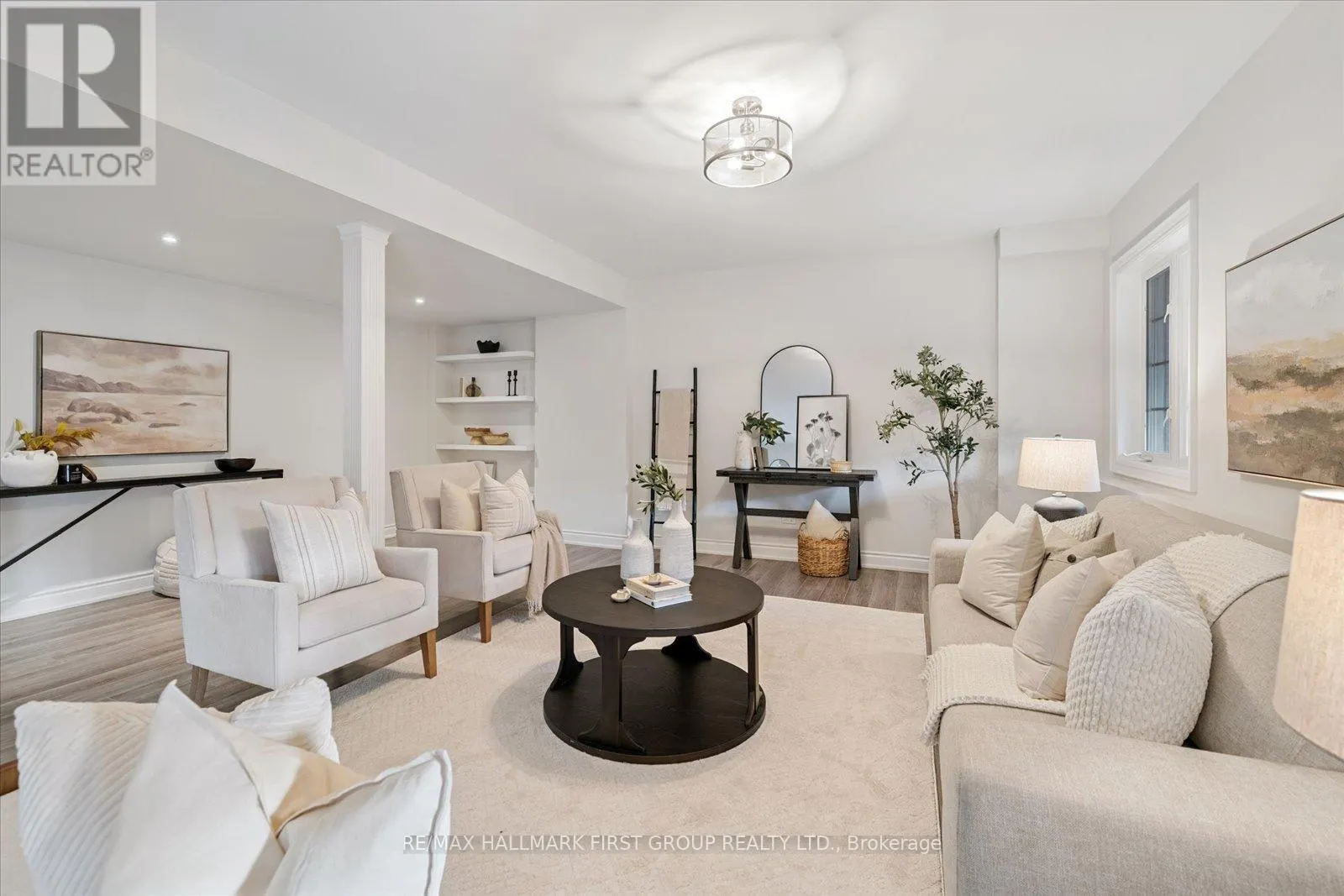 89 STOCKELL CRESCENT