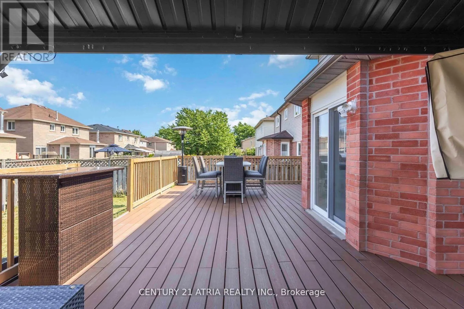 11 VALLEY CENTRE DRIVE
