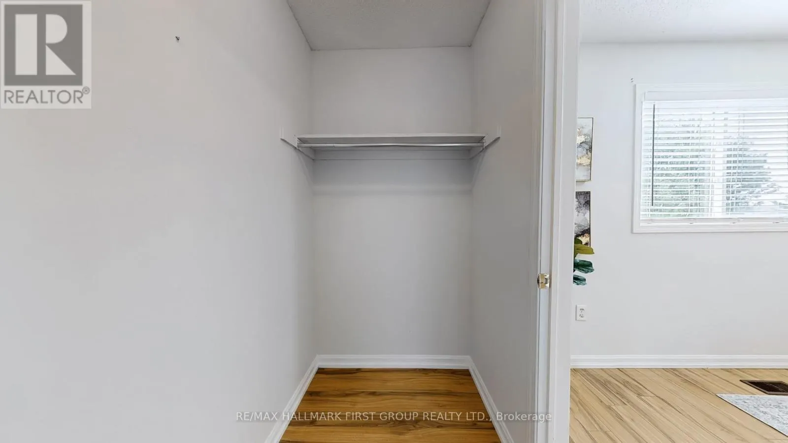 39 ROBIDEAU PLACE