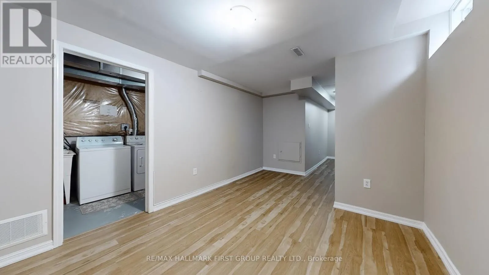 39 ROBIDEAU PLACE