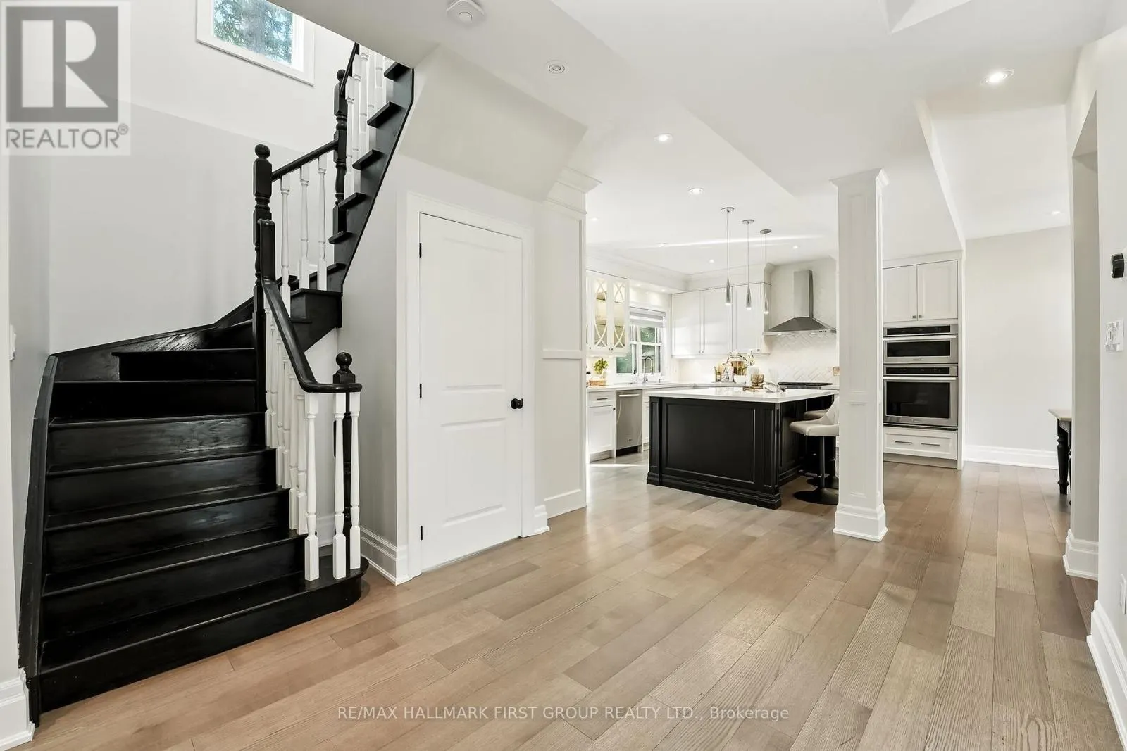 47 SHERWOOD ROAD E