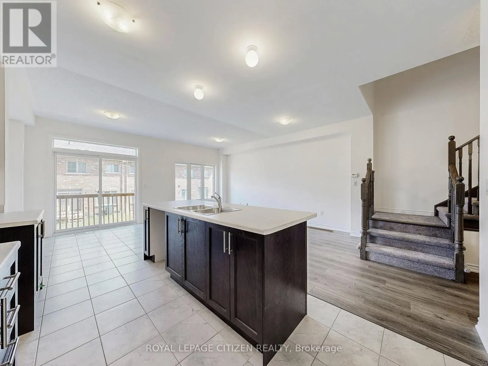 105 NORTH GARDEN BOULEVARD