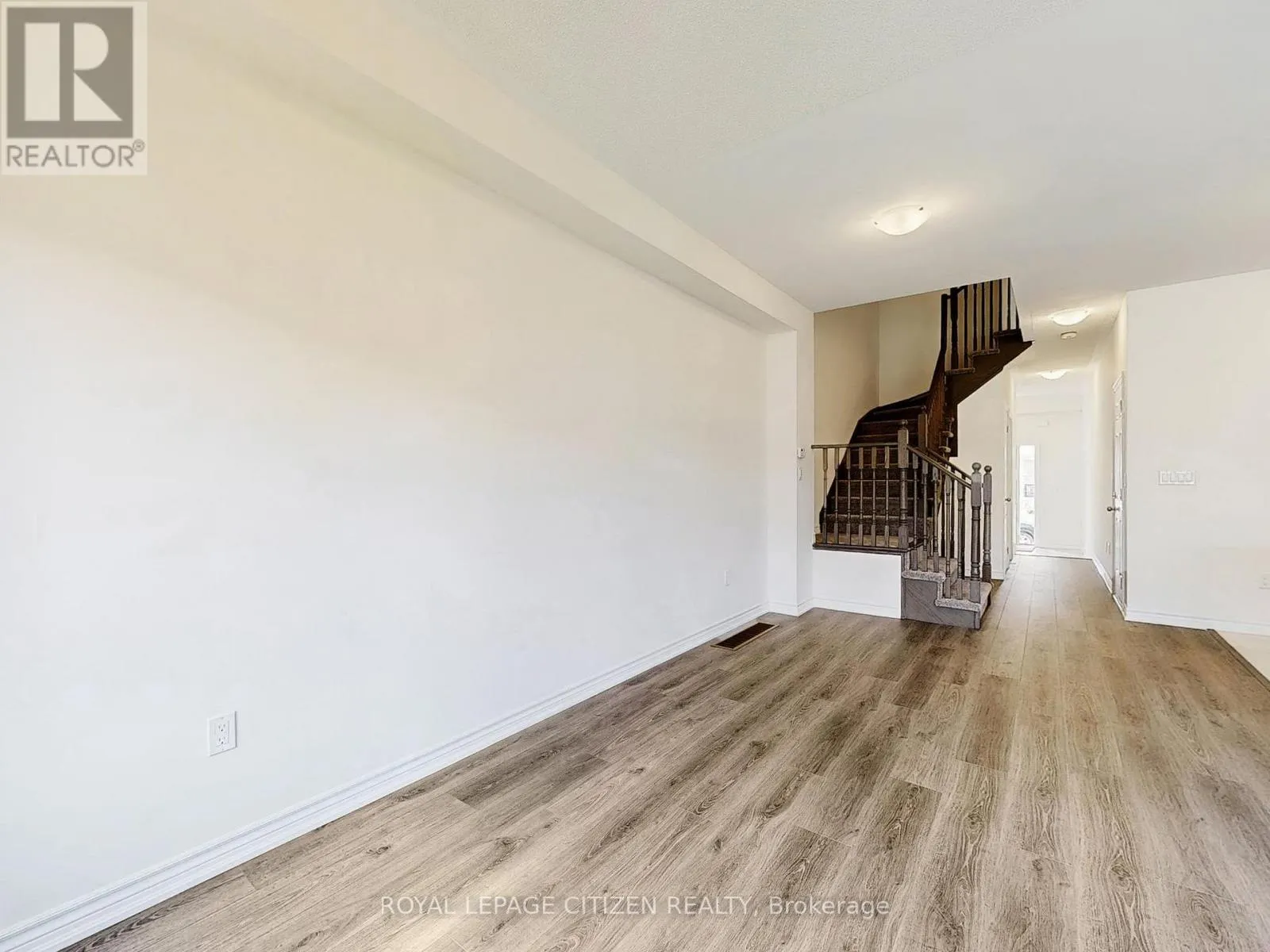 105 NORTH GARDEN BOULEVARD