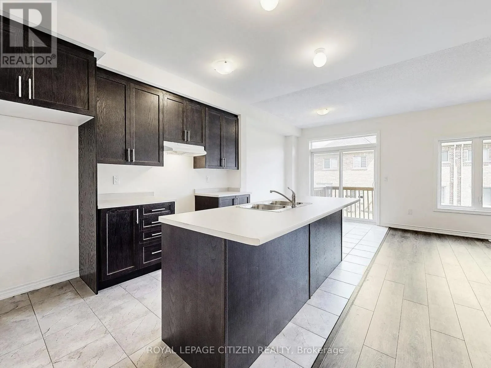 105 NORTH GARDEN BOULEVARD