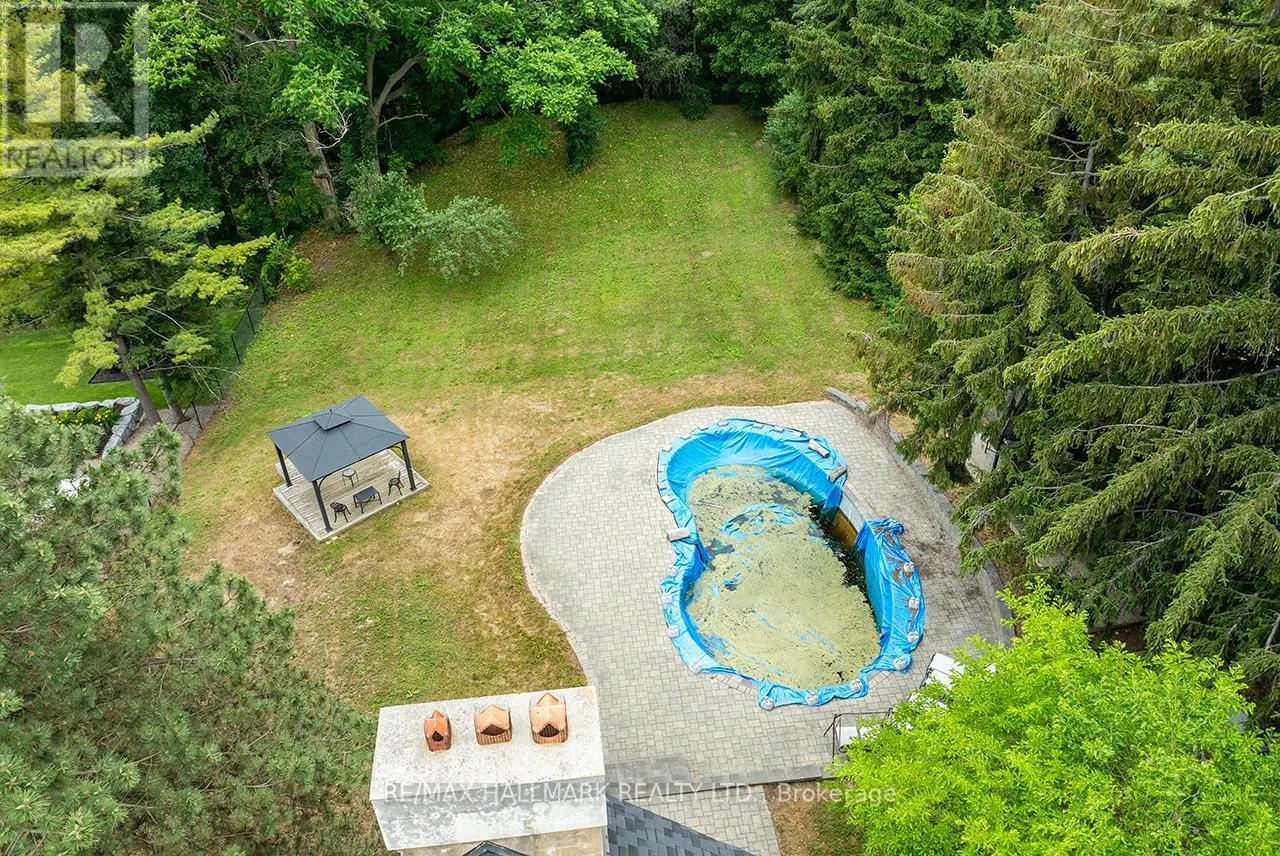 1382 ROUGEMOUNT DRIVE