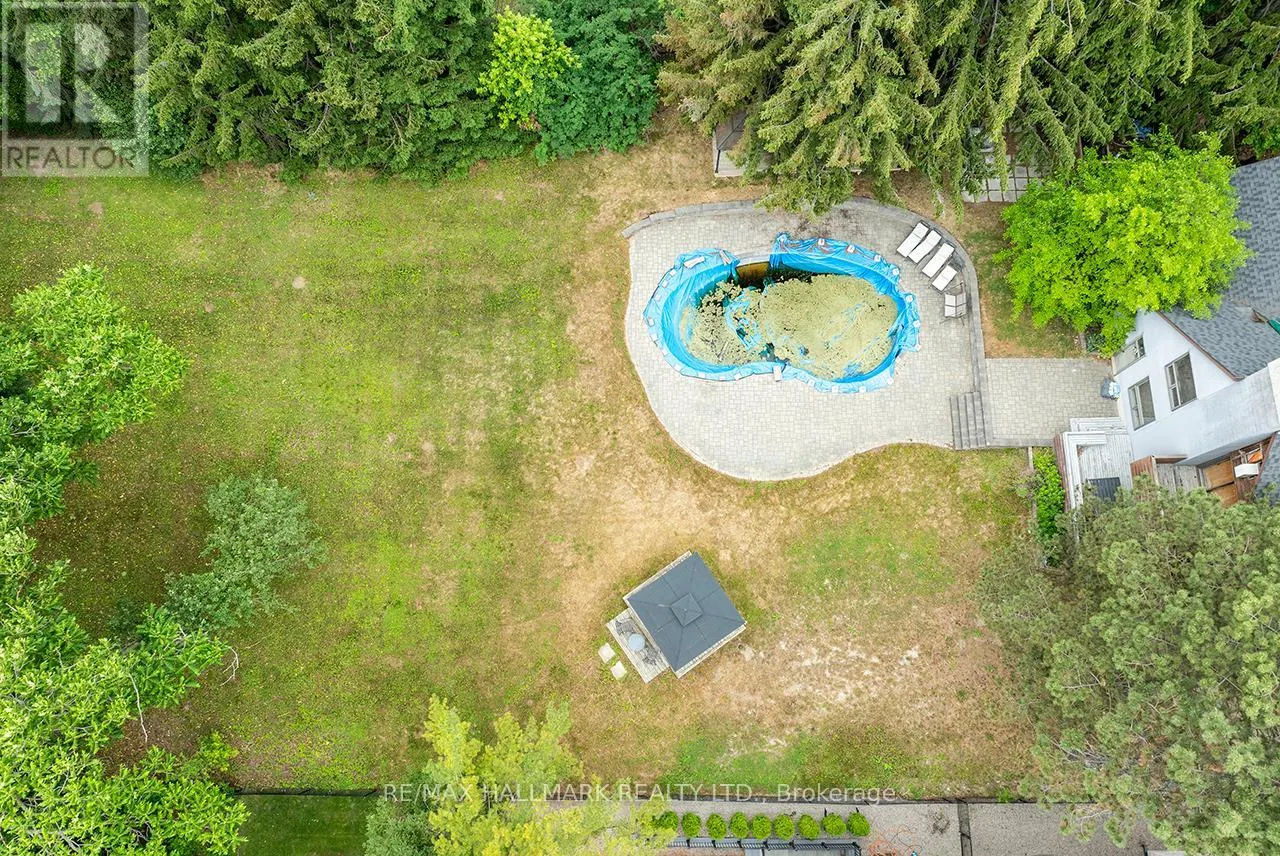 1382 ROUGEMOUNT DRIVE