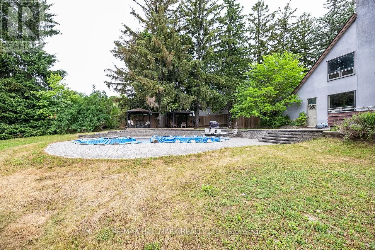 1382 ROUGEMOUNT DRIVE