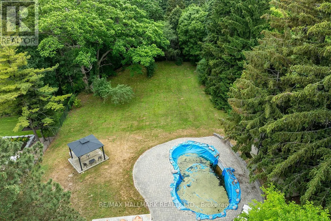 1382 ROUGEMOUNT DRIVE