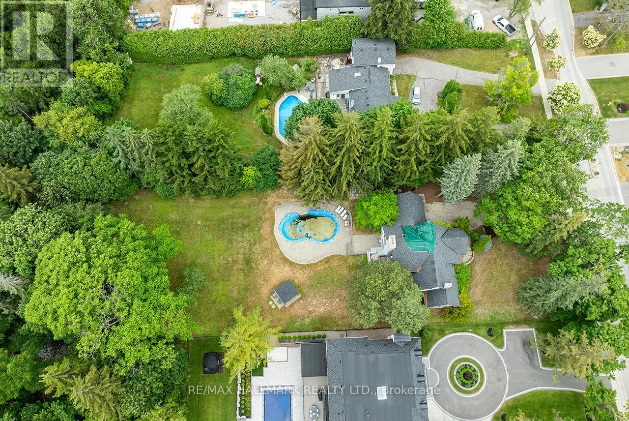 1382 ROUGEMOUNT DRIVE