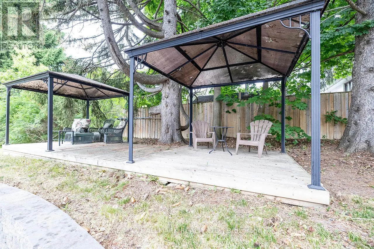 1382 ROUGEMOUNT DRIVE