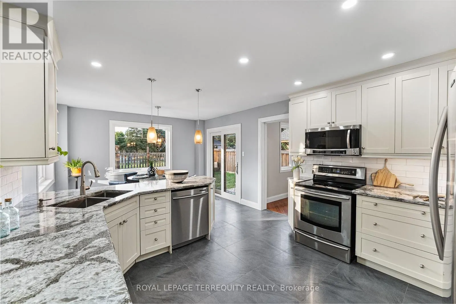 77 INGLEBOROUGH DRIVE