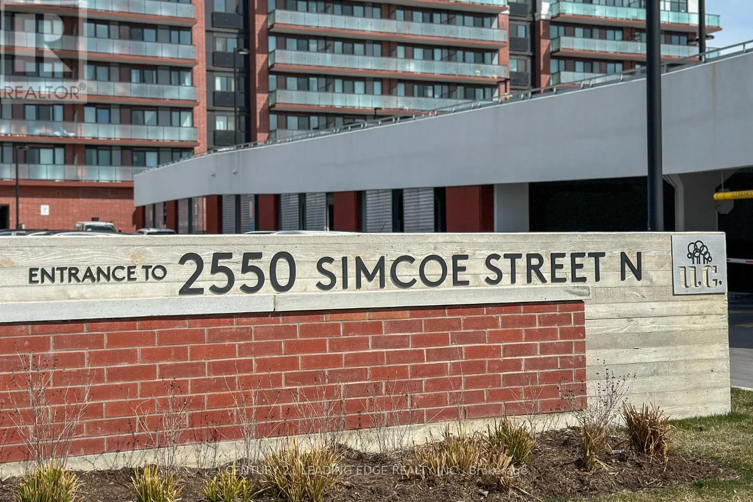 202 - 2550 SIMCOE STREET N