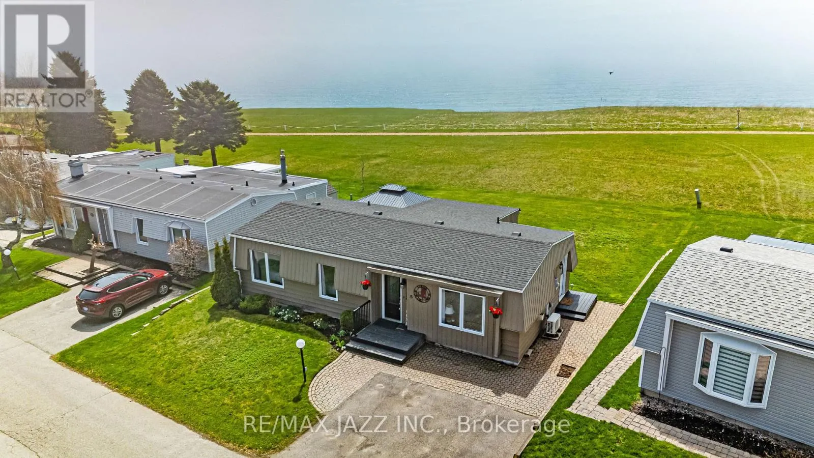15 BLUFFS ROAD