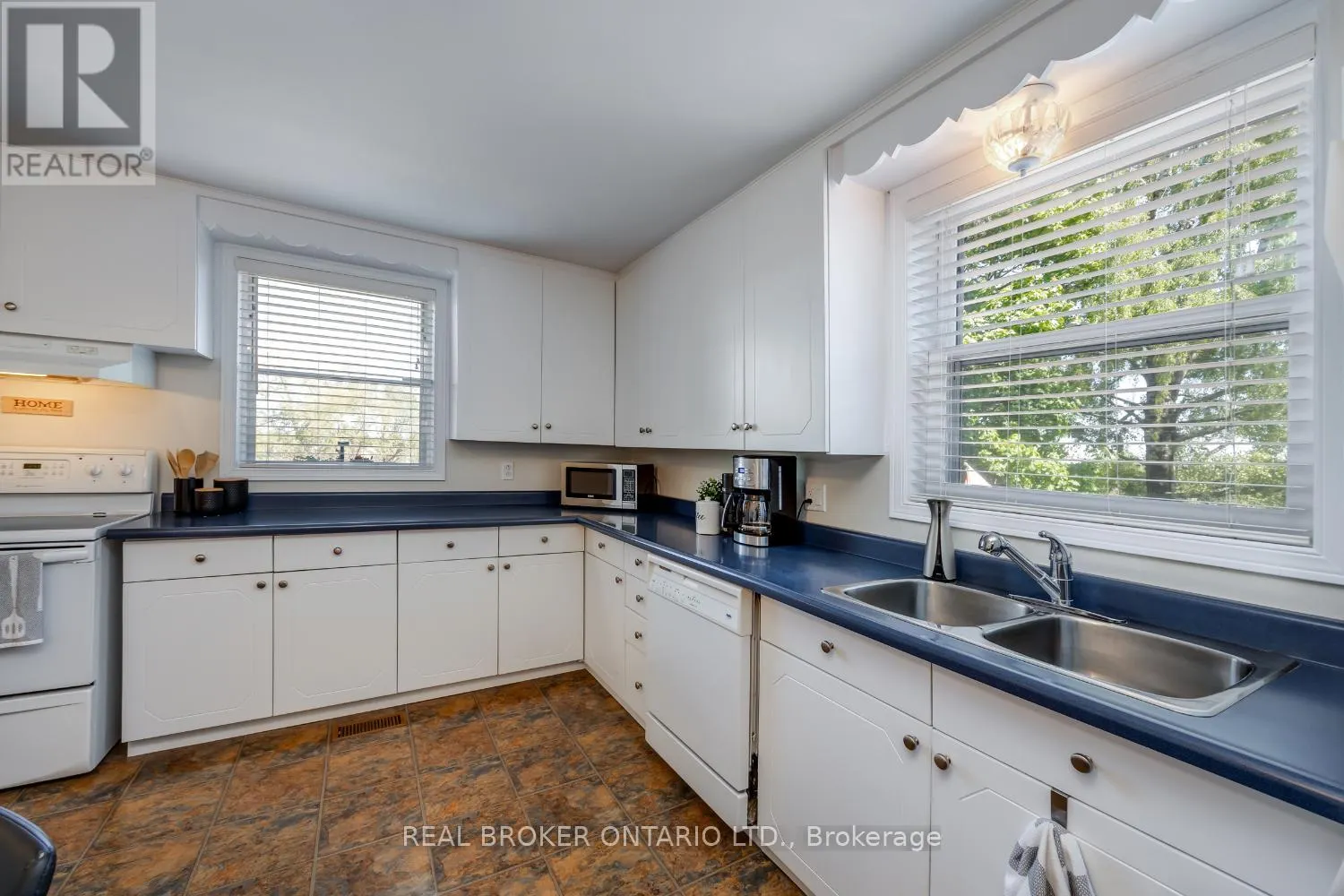 2359 BASELINE ROAD W