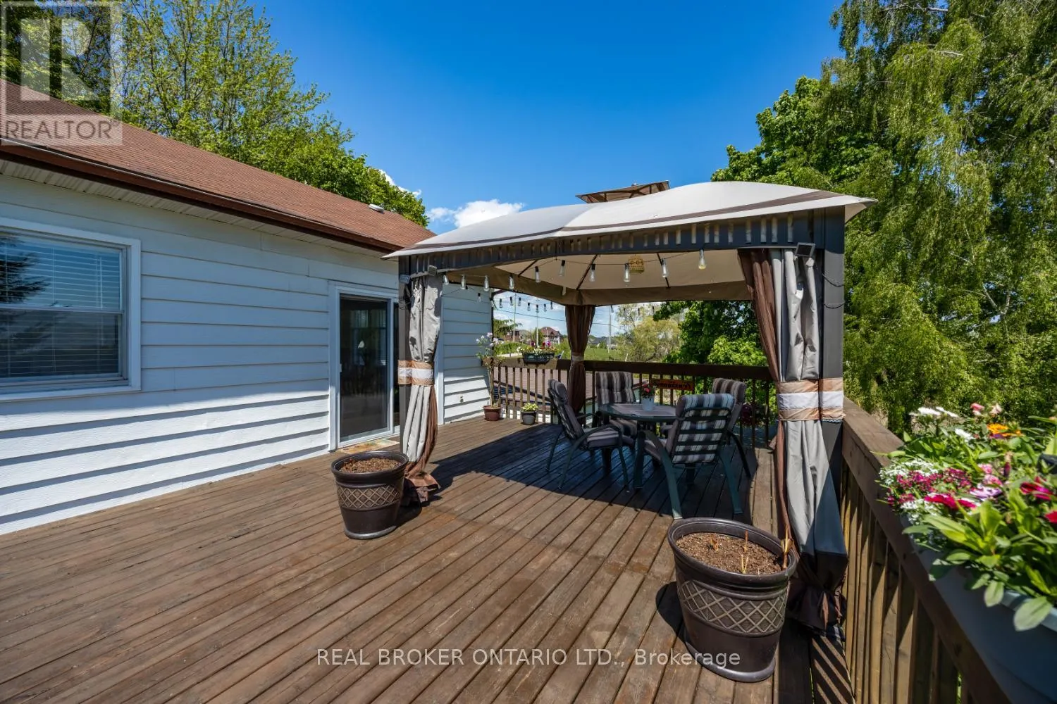 2359 BASELINE ROAD W