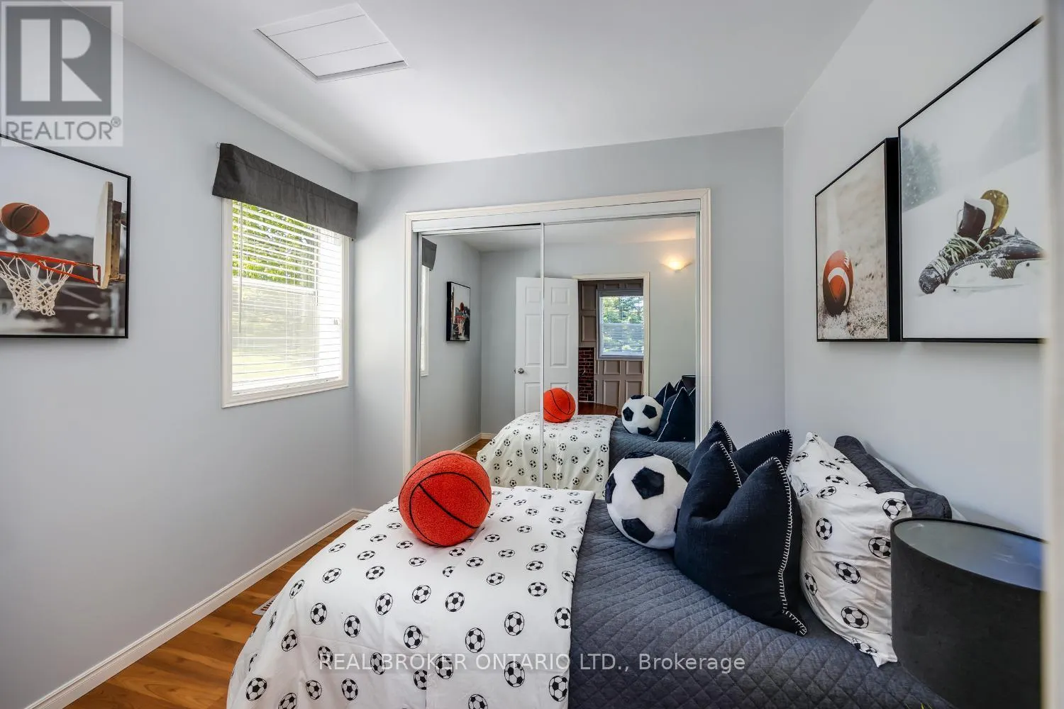 2359 BASELINE ROAD W