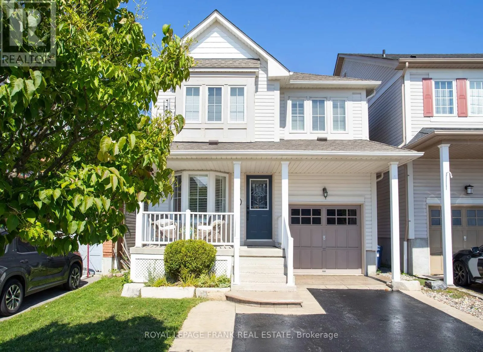 4 SETTLERS COURT