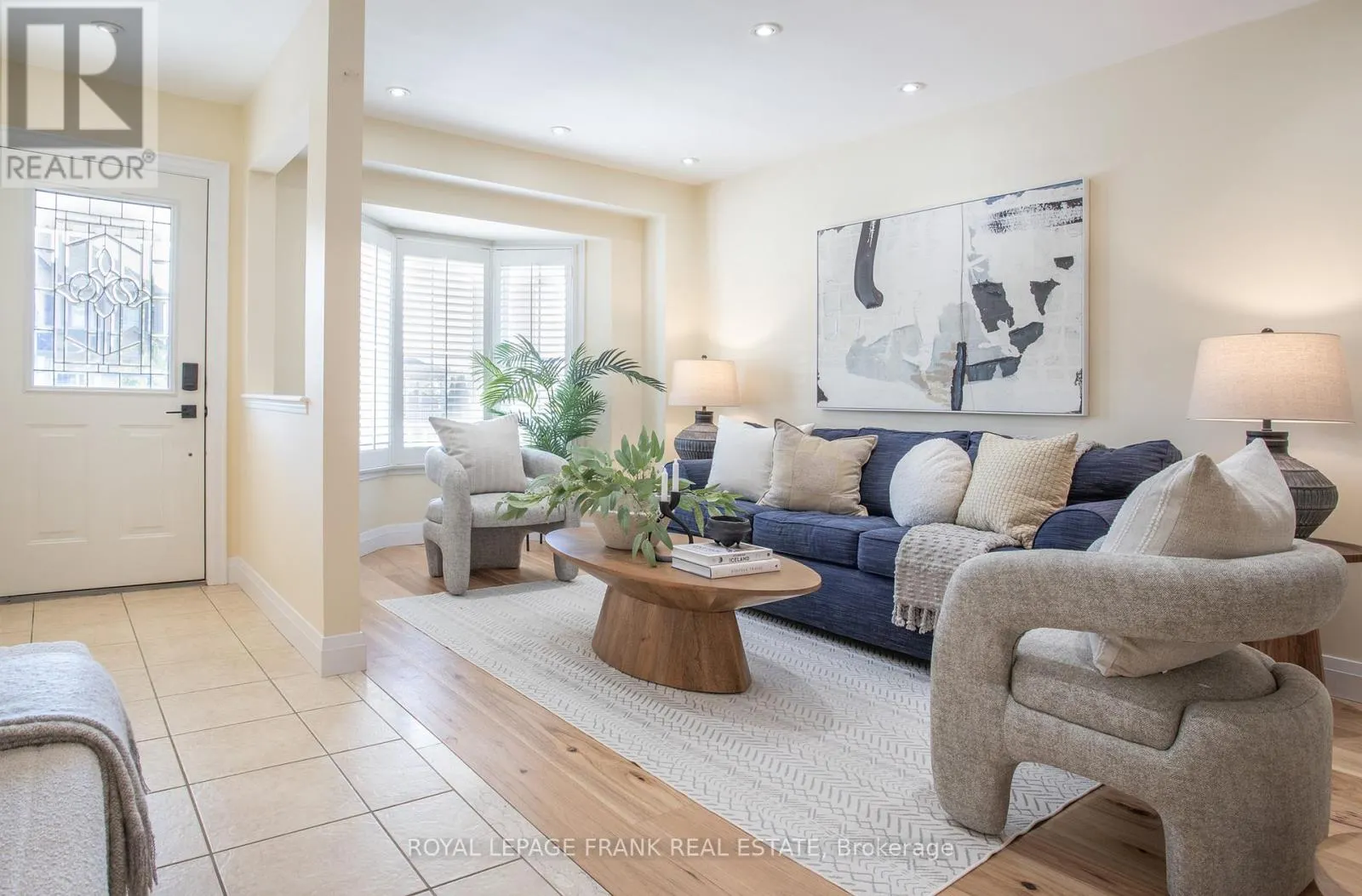 4 SETTLERS COURT