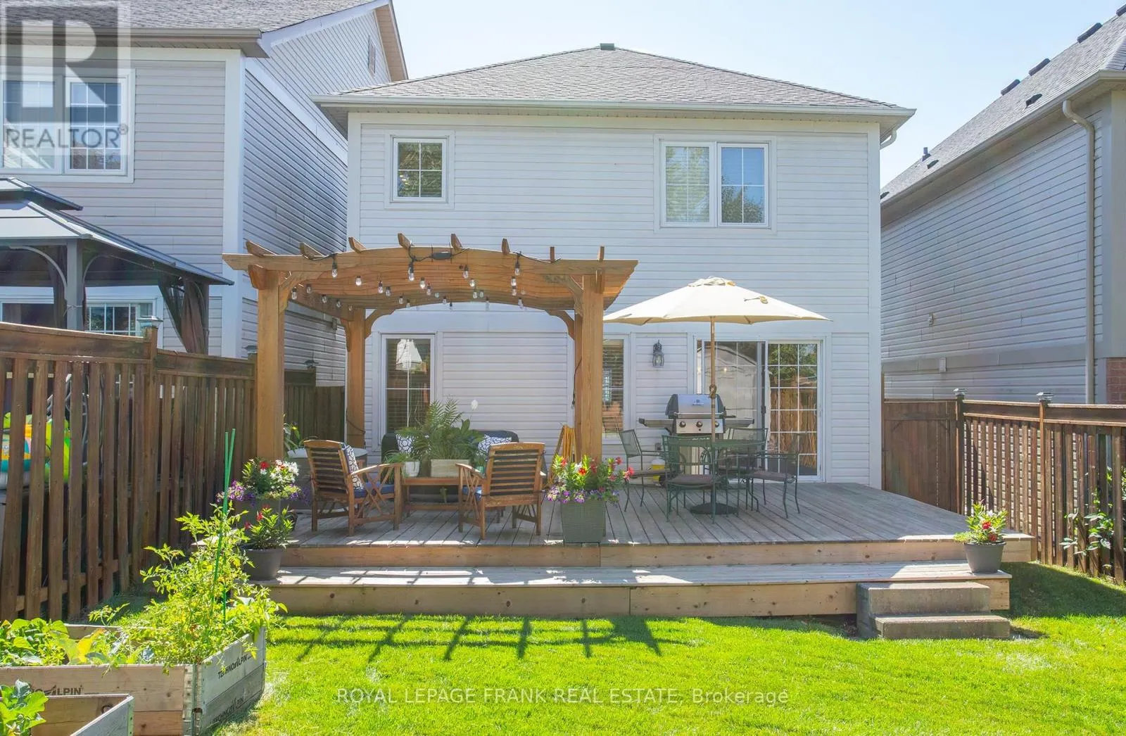 4 SETTLERS COURT