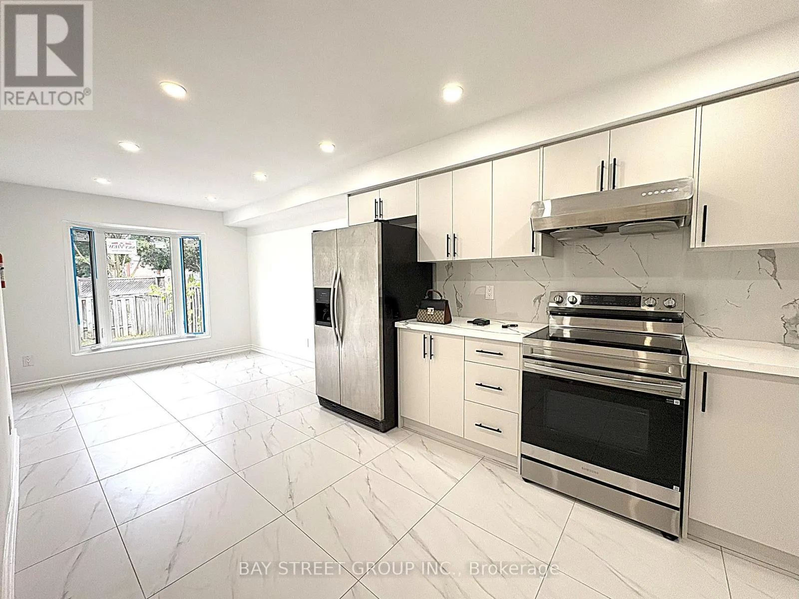 9 TRURO CRESCENT