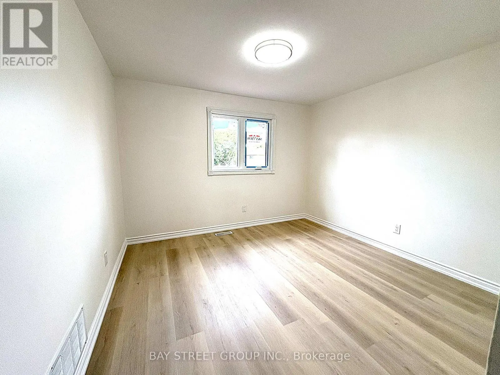9 TRURO CRESCENT
