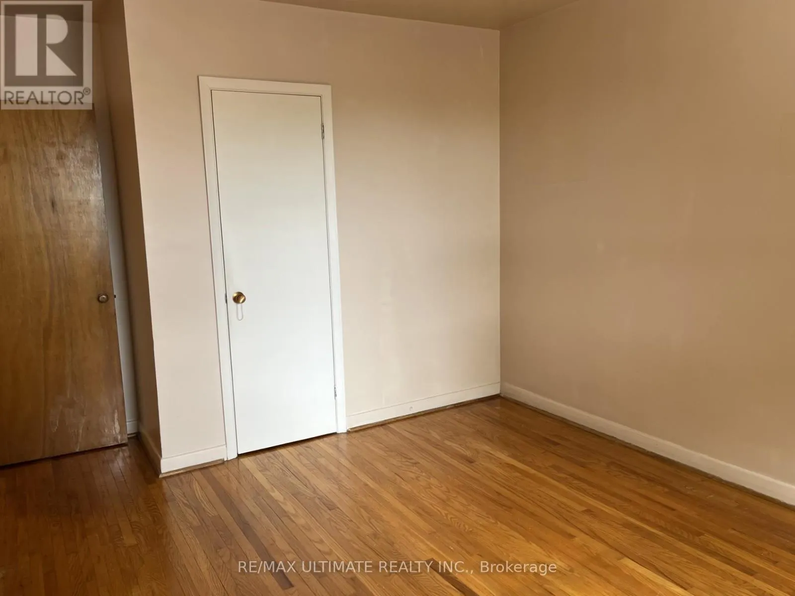 96 BENJAMIN BOULEVARD