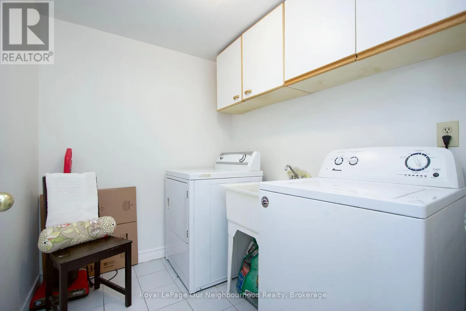 203 - 80 ATHOL STREET E, #203