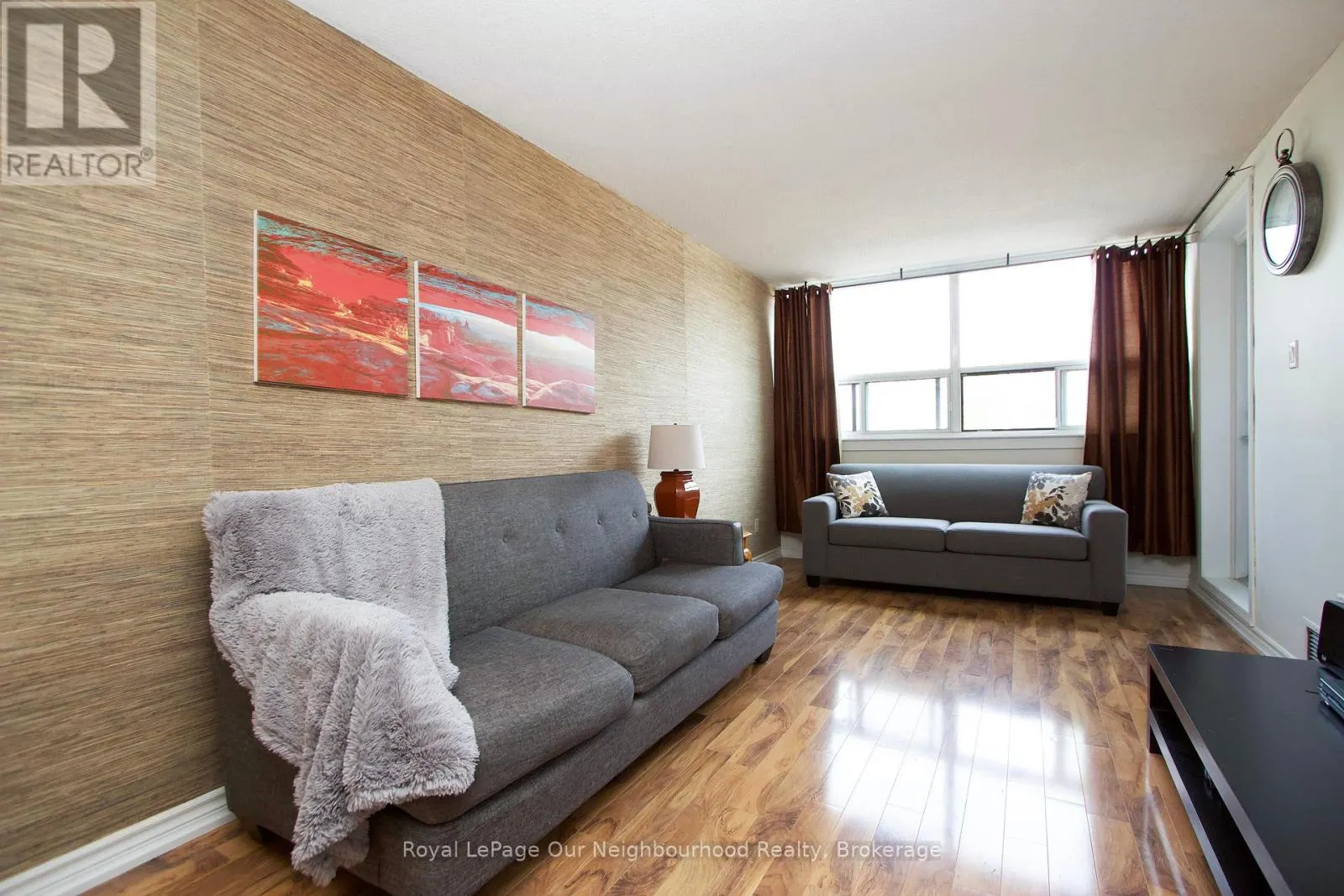 203 - 80 ATHOL STREET E, #203