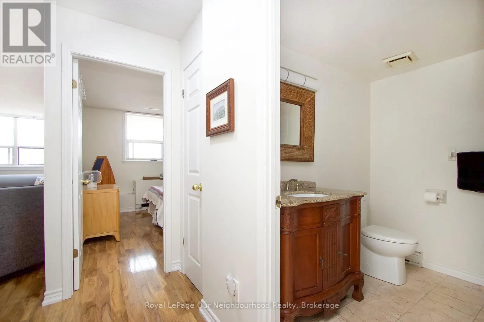 203 - 80 ATHOL STREET E, #203