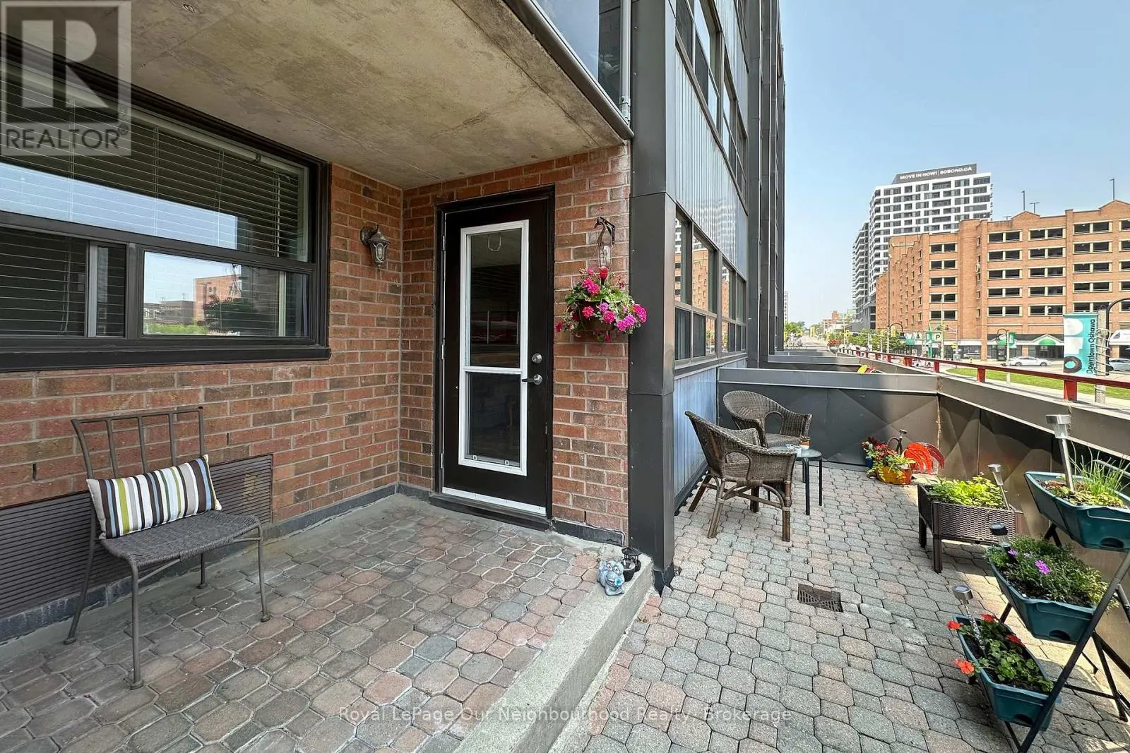 203 - 80 ATHOL STREET E, #203