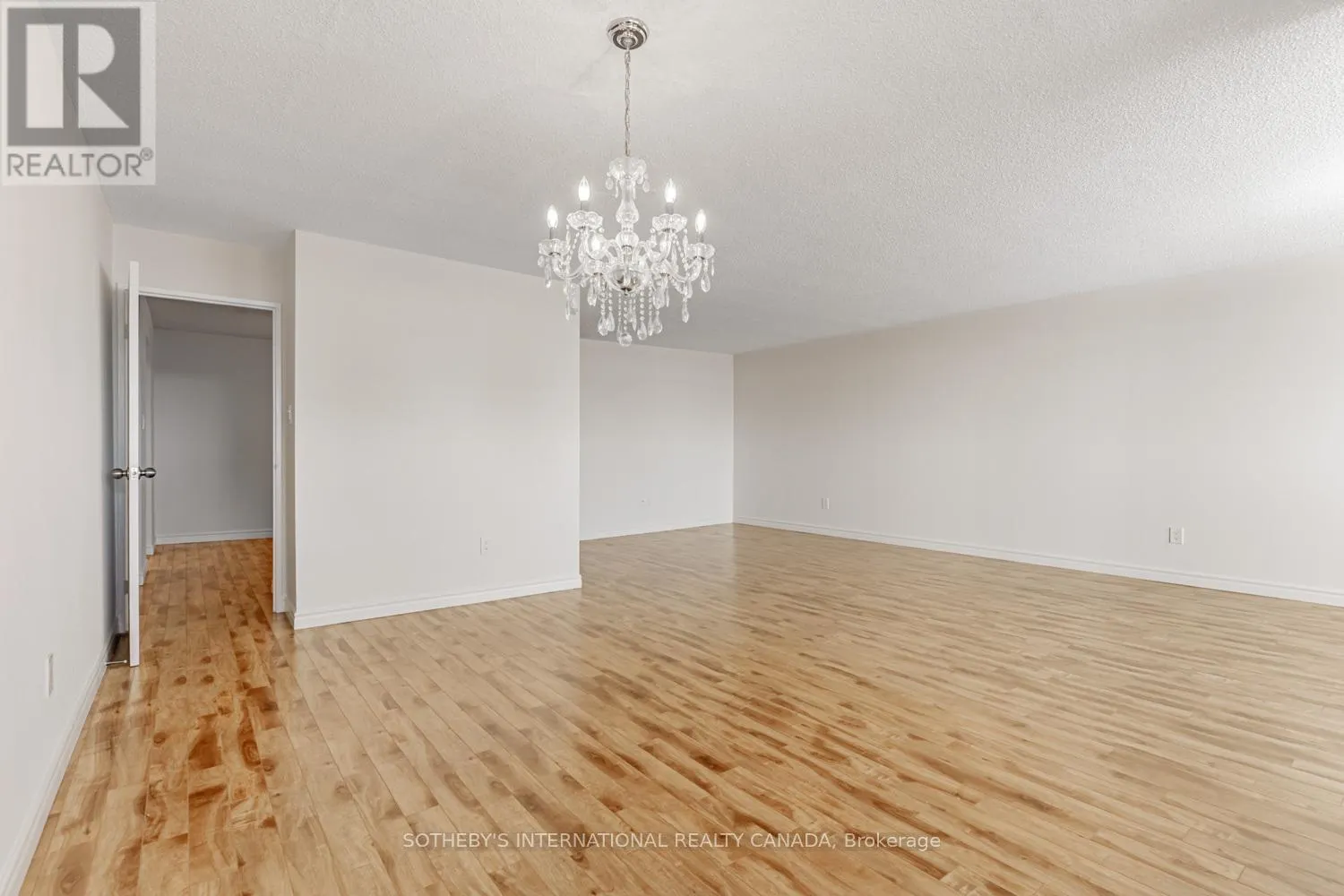 1104 - 3151 BRIDLETOWNE CIRCLE