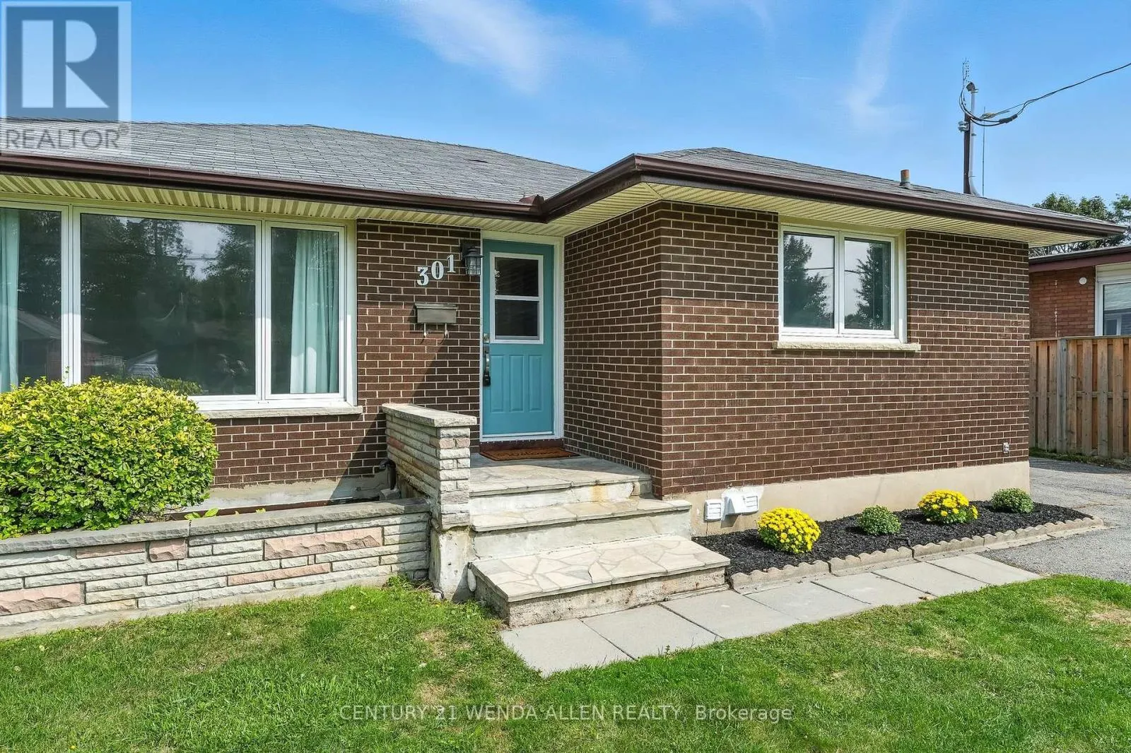 301 FAREWELL STREET