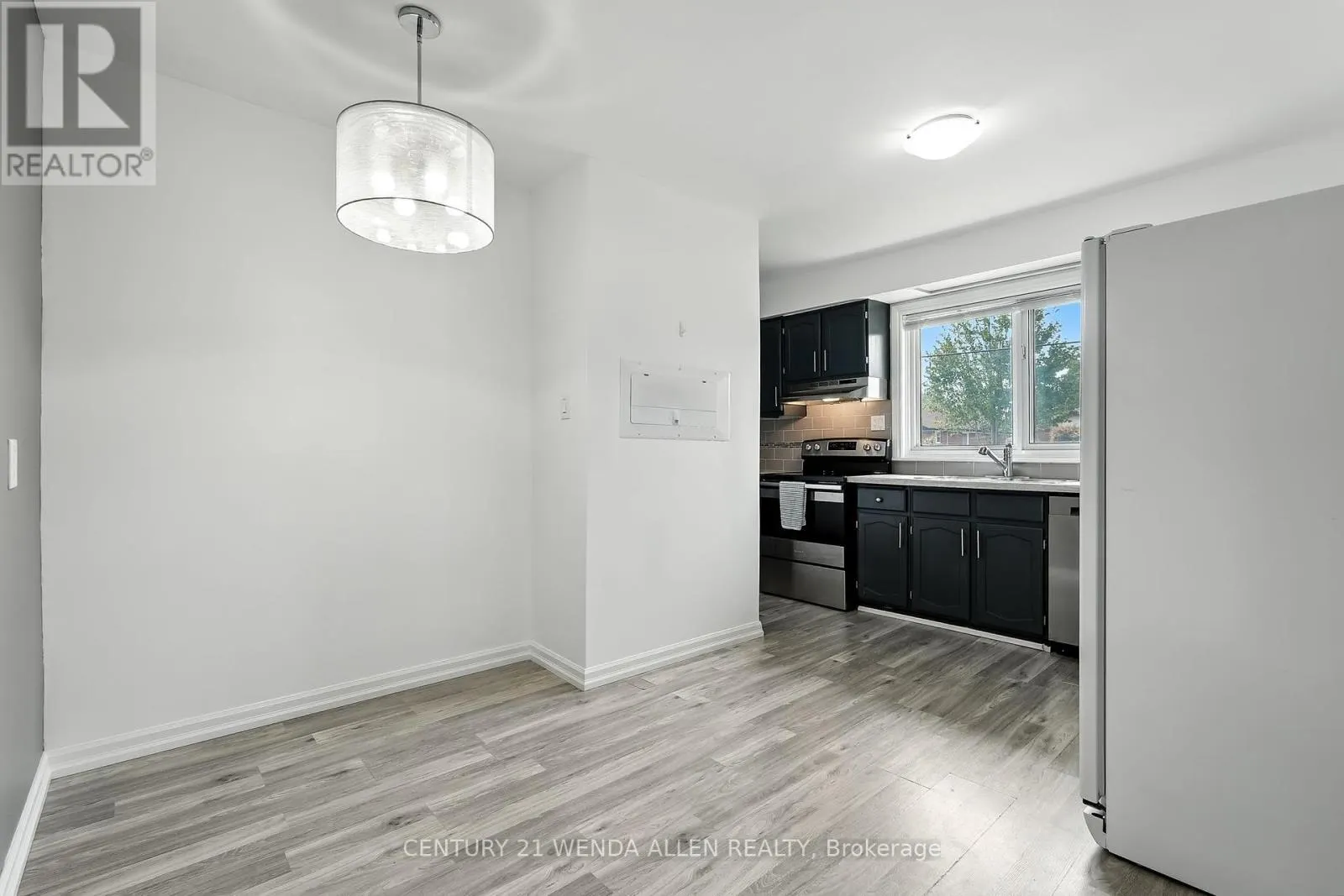 301 FAREWELL STREET