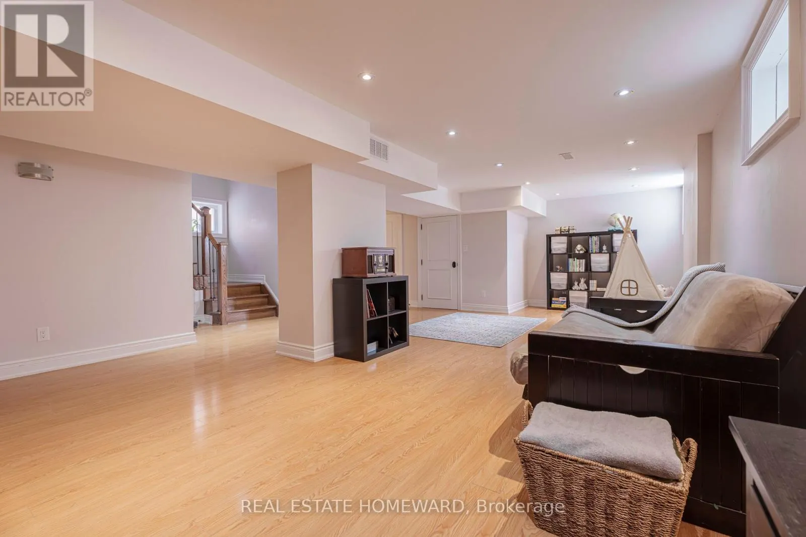 12 ANNDALE ROAD