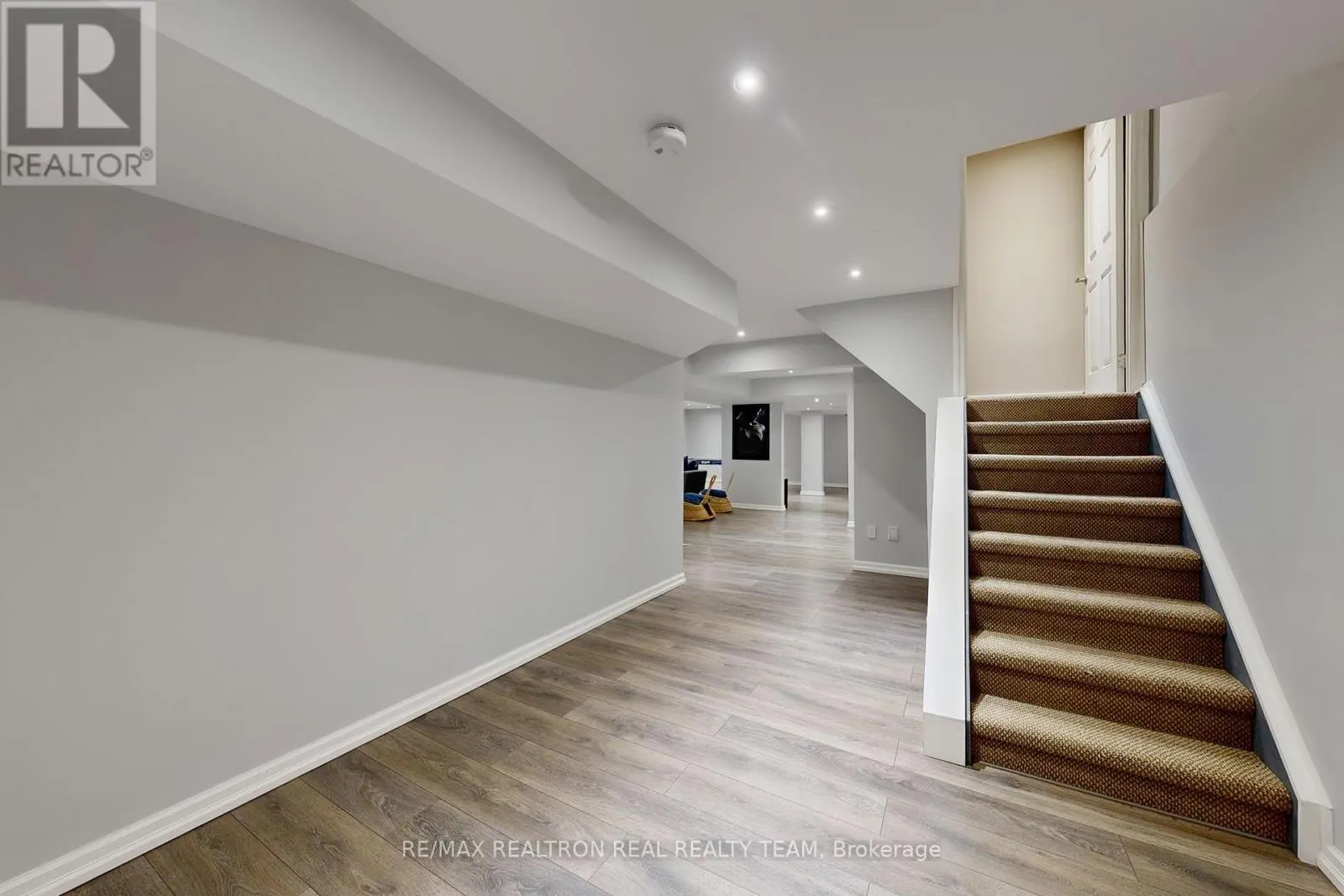 89 CACHET BOULEVARD