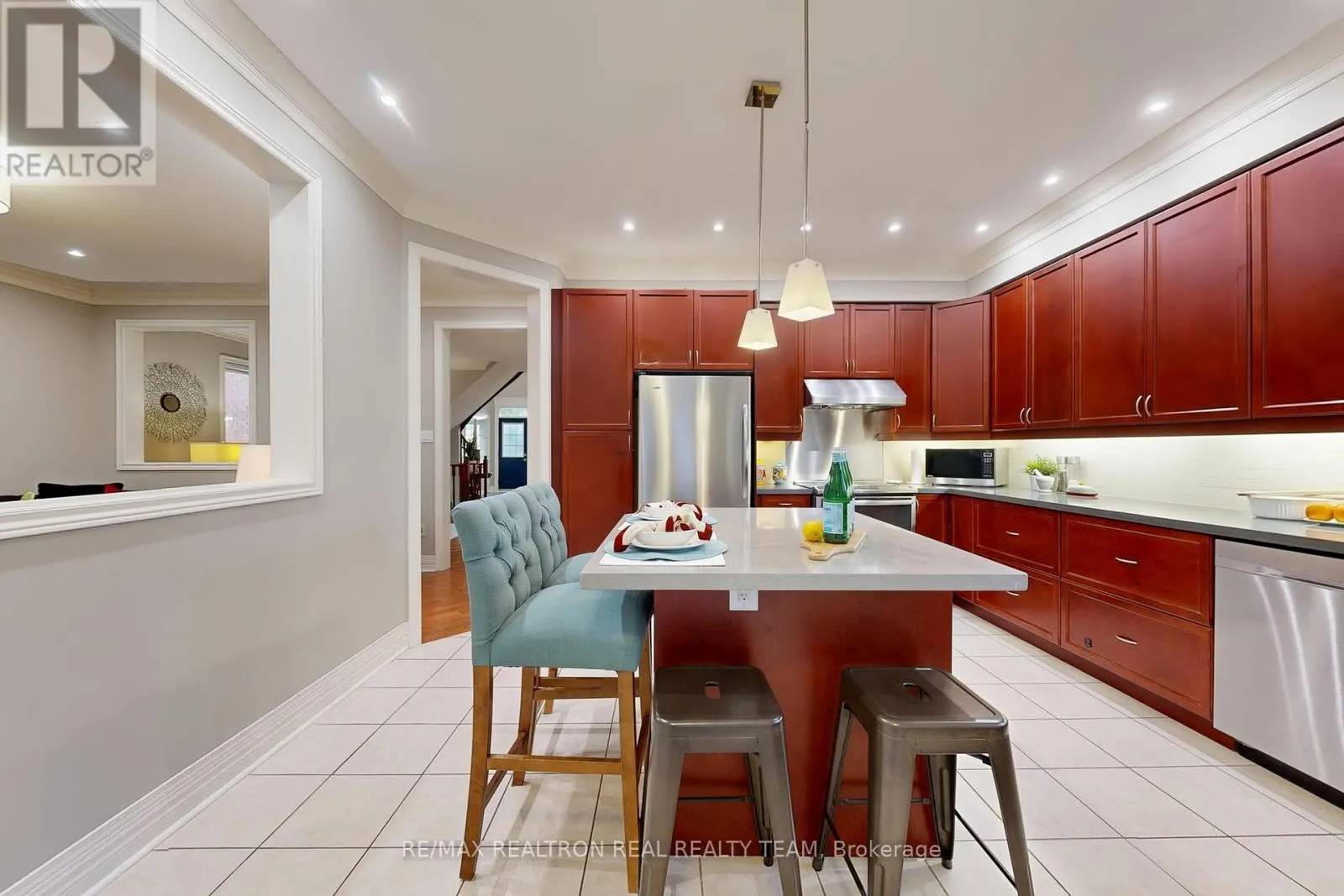 89 CACHET BOULEVARD