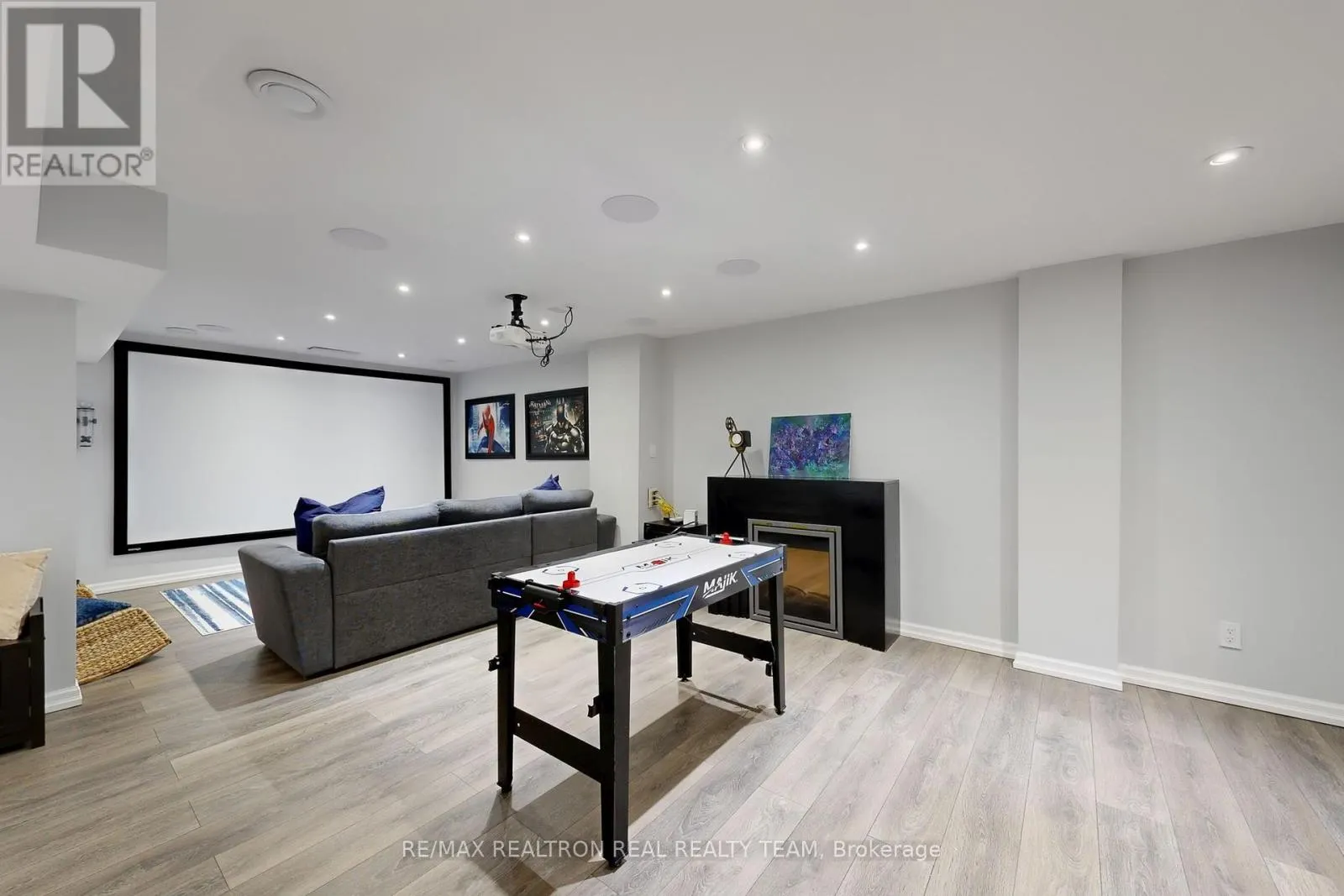 89 CACHET BOULEVARD