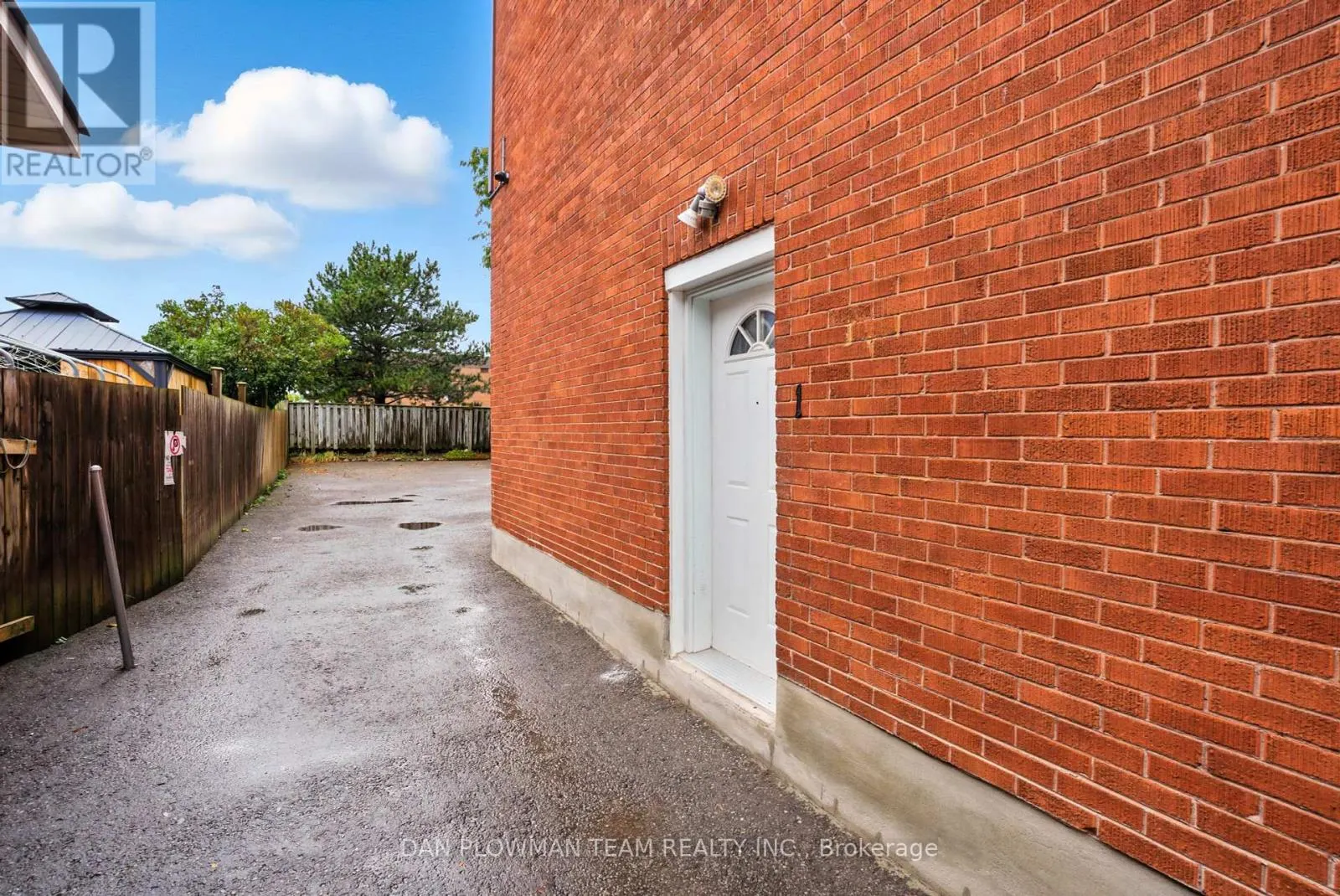 476 ALBERT STREET