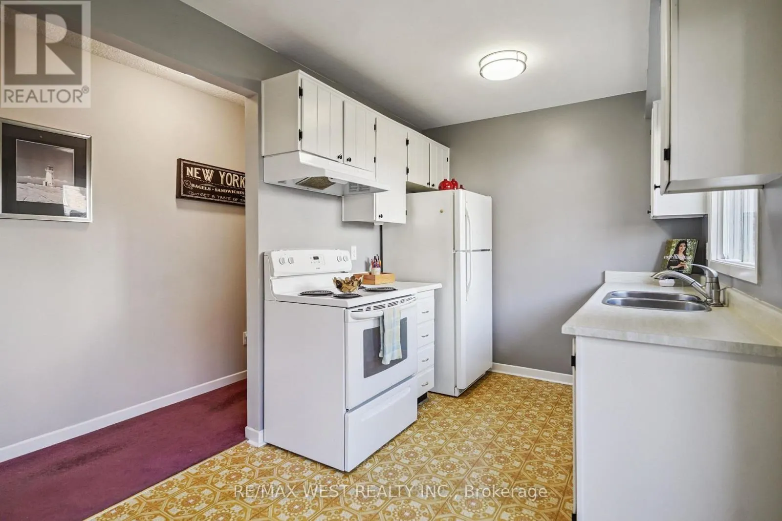 1182 CANBOROUGH CRESCENT