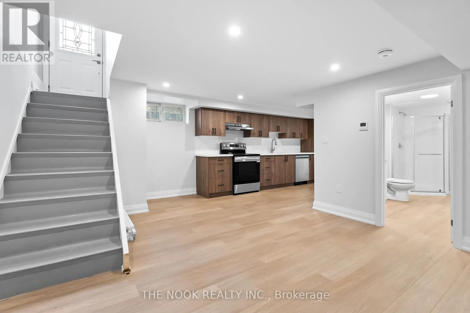 BSMT - 525 LARRY AVENUE, #Bsmt