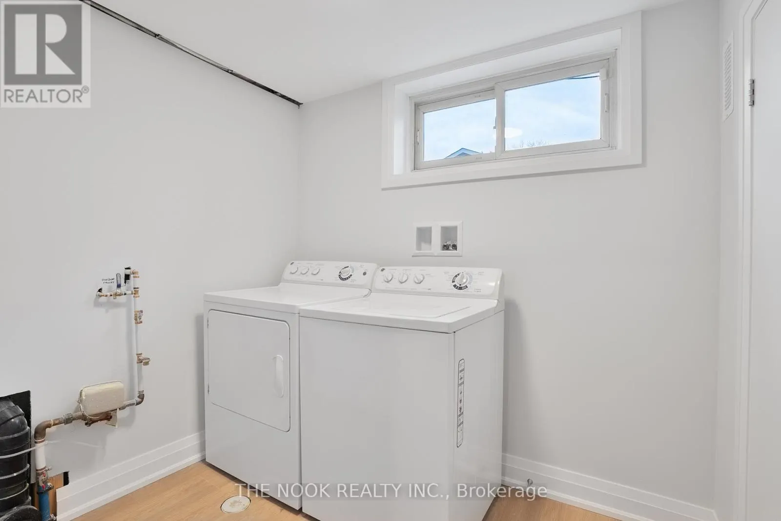 BSMT - 525 LARRY AVENUE, #Bsmt