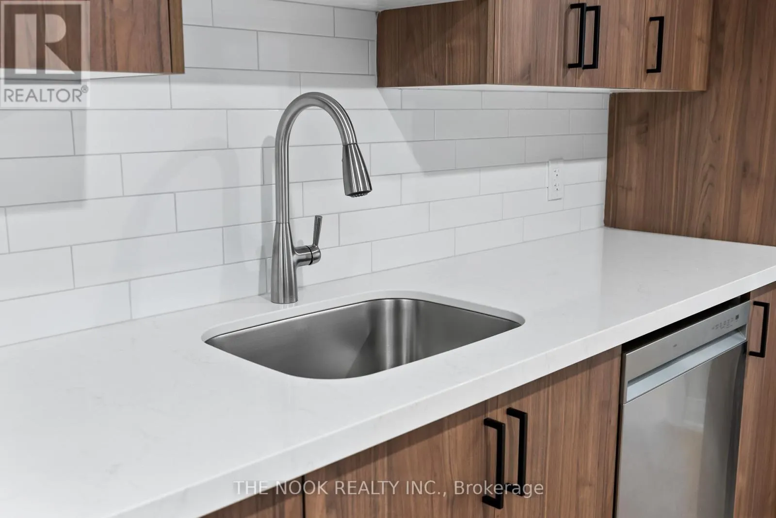 BSMT - 525 LARRY AVENUE, #Bsmt