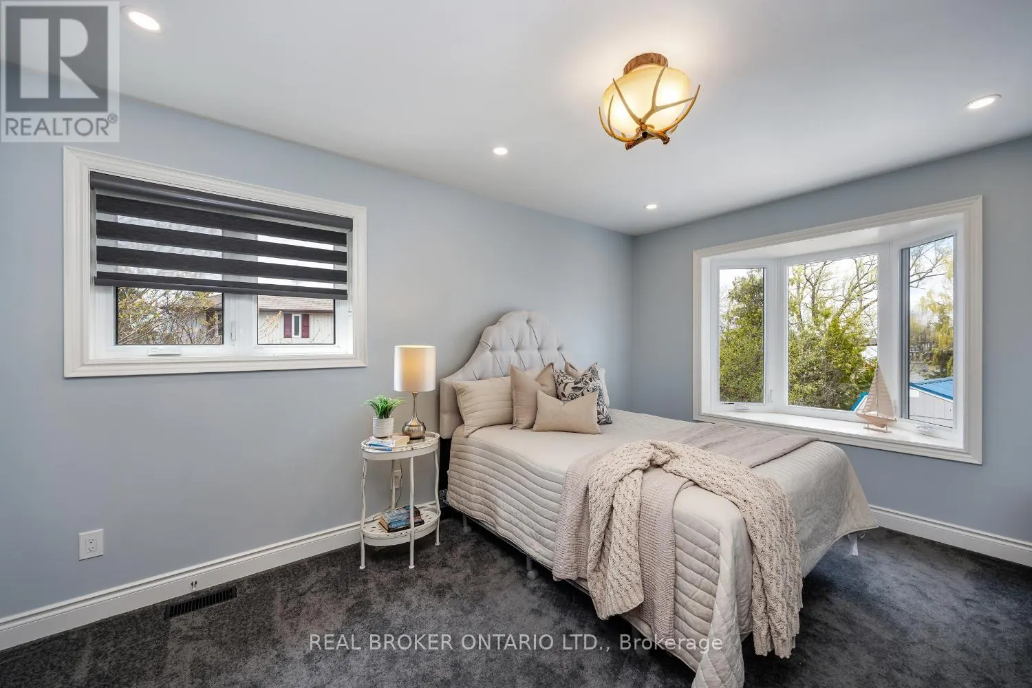 526 VIEW LAKE ROAD