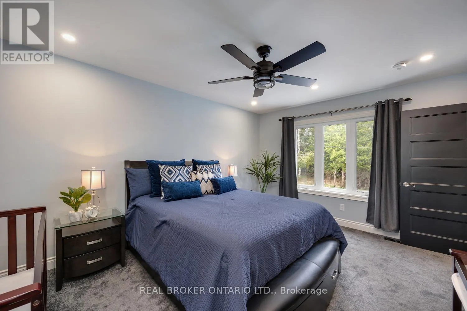 526 VIEW LAKE ROAD