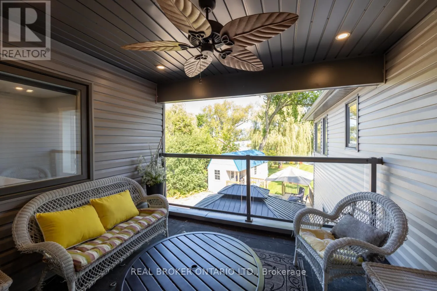 526 VIEW LAKE ROAD