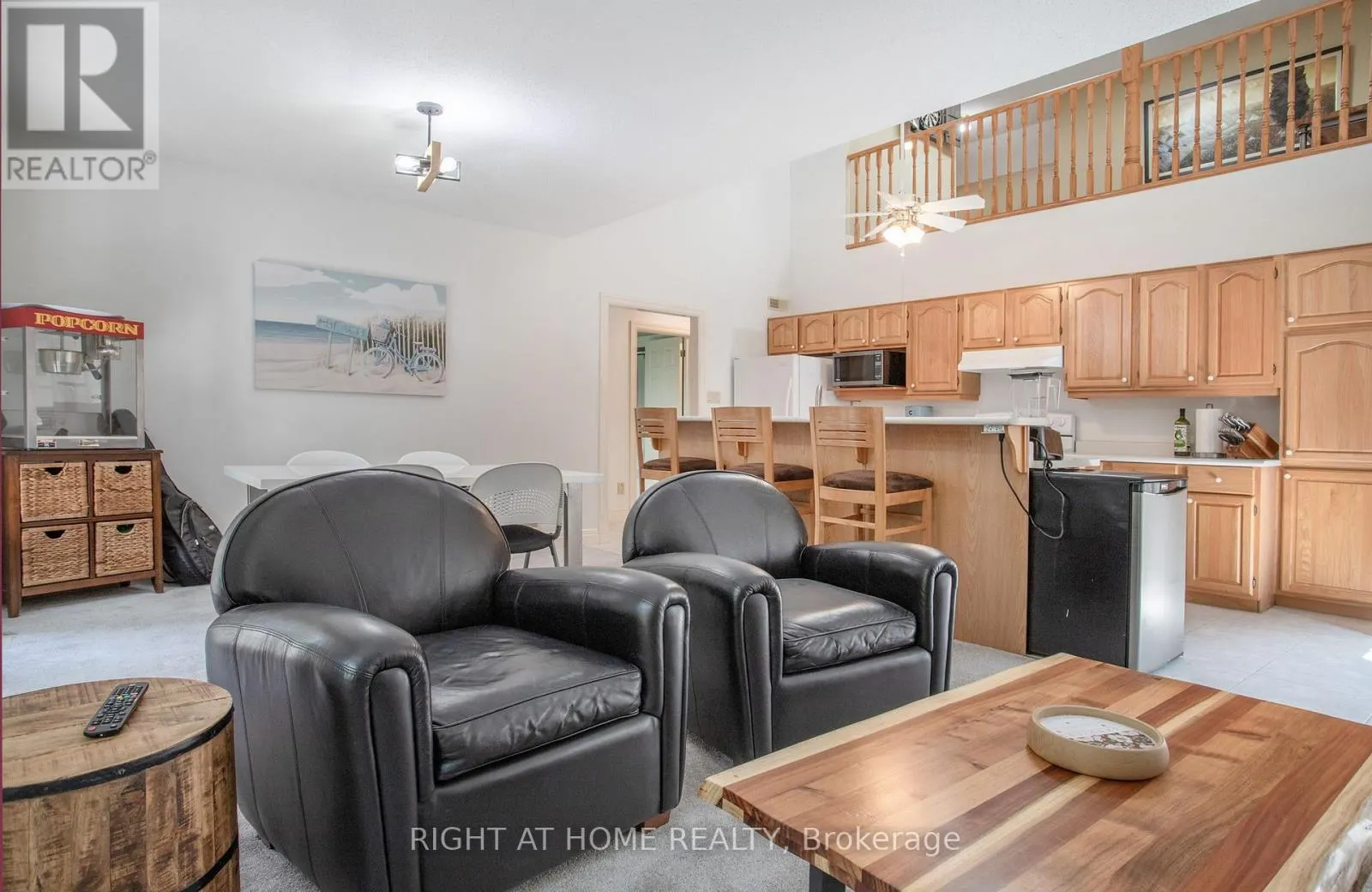 27 TIMBERLANE COURT